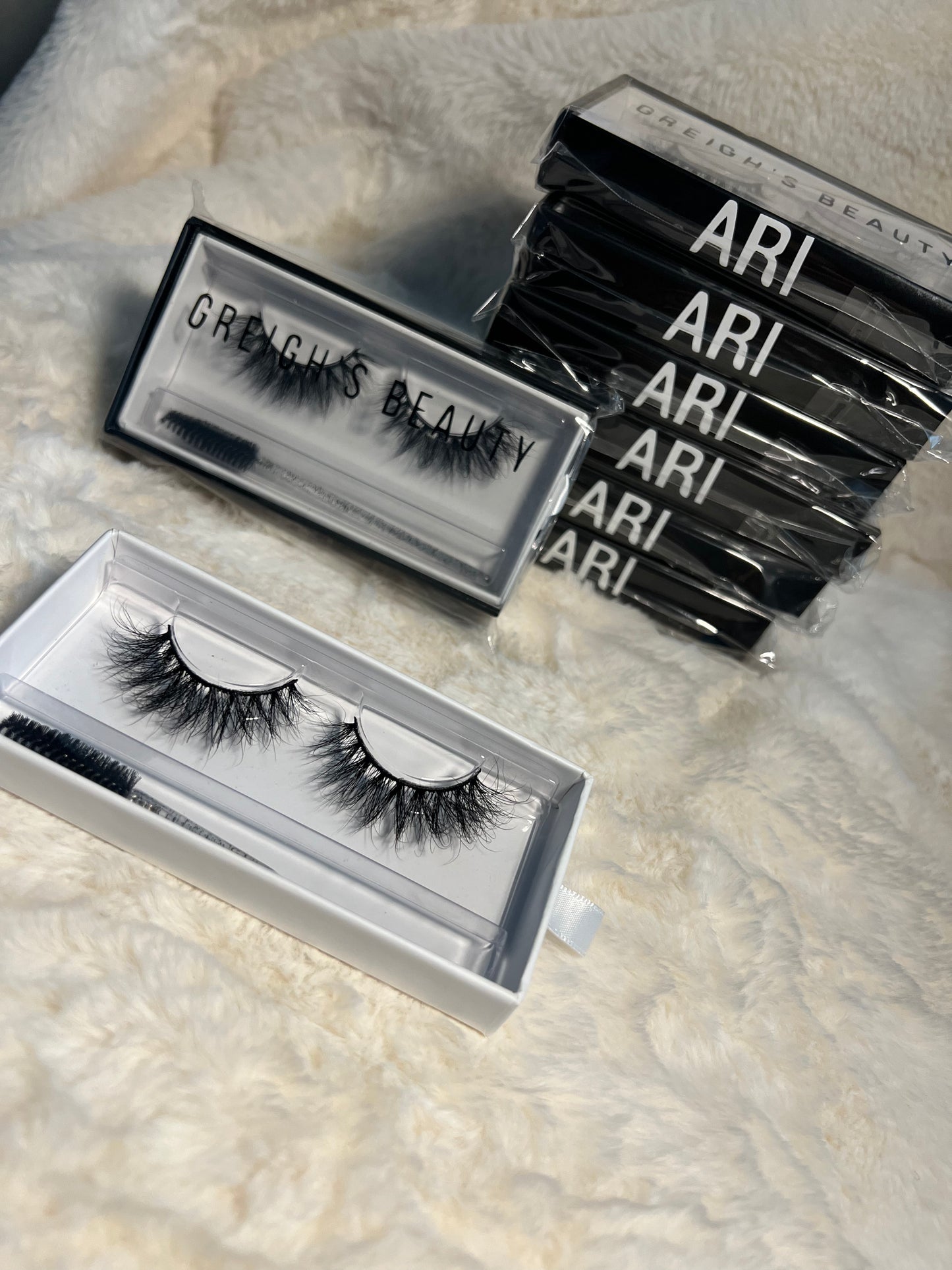 Ari Lashes